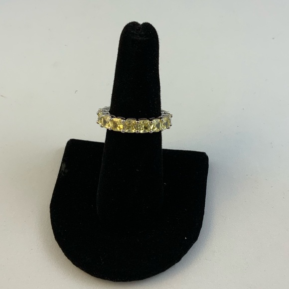 5ct Canary Cushion Cut Band - Picture 4 of 8